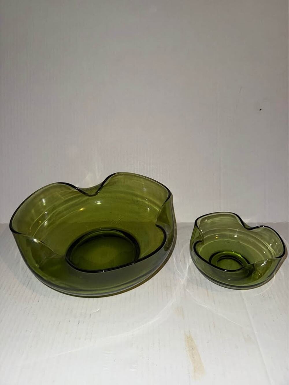 Vintage Anchor Hocking 1960's Olive Green Glass Nesting Bowls Set Ruffled MCM